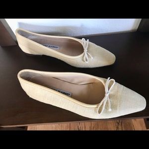 Manolo Blahnik Pointed Flats Shoes